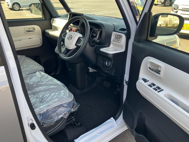 ムーヴキャンバス ストライプスGターボ 【登録済未使用車】【ターボ】【4WD】【衝突軽減】【車線逸脱】【アダプティブクルーズ】【シートヒーター】【両側自動スライド】【障害物センサー】(18枚目)