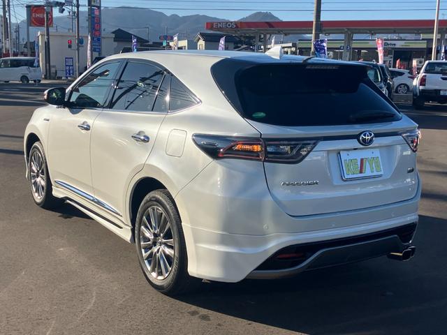 ハリアーハイブリッド プレミアム アドバンスドパッケージ 【モデリスタフルエアロ】【三重仕入】【禁煙1オーナー】【4WD】【夏冬タイヤAWセット】【衝突軽減装置】【全方位カメラ】【Bluetooth&フルセグ】【追従クルコン】【純正18AW】【ハーフレザー】(21枚目)