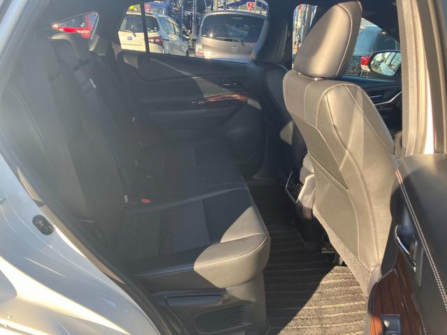 ハリアーハイブリッド プレミアム アドバンスドパッケージ 【モデリスタフルエアロ】【三重仕入】【禁煙1オーナー】【4WD】【夏冬タイヤAWセット】【衝突軽減装置】【全方位カメラ】【Bluetooth&フルセグ】【追従クルコン】【純正18AW】【ハーフレザー】(26枚目)