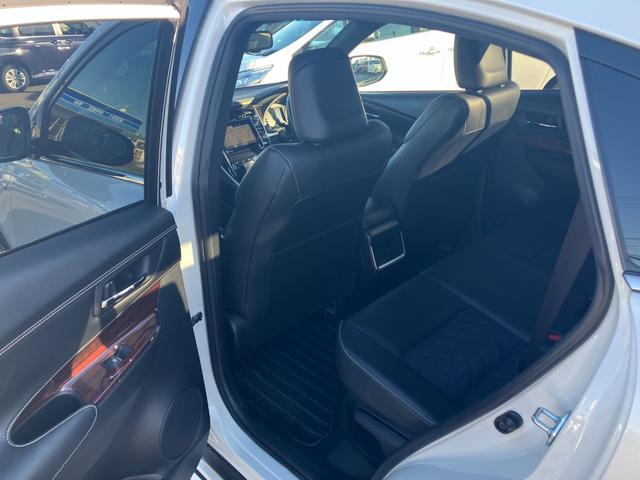 ハリアーハイブリッド プレミアム アドバンスドパッケージ 【モデリスタフルエアロ】【三重仕入】【禁煙1オーナー】【4WD】【夏冬タイヤAWセット】【衝突軽減装置】【全方位カメラ】【Bluetooth&フルセグ】【追従クルコン】【純正18AW】【ハーフレザー】(29枚目)