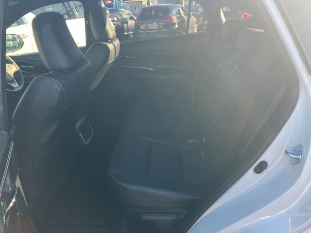 ハリアーハイブリッド プレミアム アドバンスドパッケージ 【モデリスタフルエアロ】【三重仕入】【禁煙1オーナー】【4WD】【夏冬タイヤAWセット】【衝突軽減装置】【全方位カメラ】【Bluetooth&フルセグ】【追従クルコン】【純正18AW】【ハーフレザー】(30枚目)