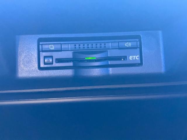 ハリアーハイブリッド プレミアム アドバンスドパッケージ 【モデリスタフルエアロ】【三重仕入】【禁煙1オーナー】【4WD】【夏冬タイヤAWセット】【衝突軽減装置】【全方位カメラ】【Bluetooth&フルセグ】【追従クルコン】【純正18AW】【ハーフレザー】(48枚目)