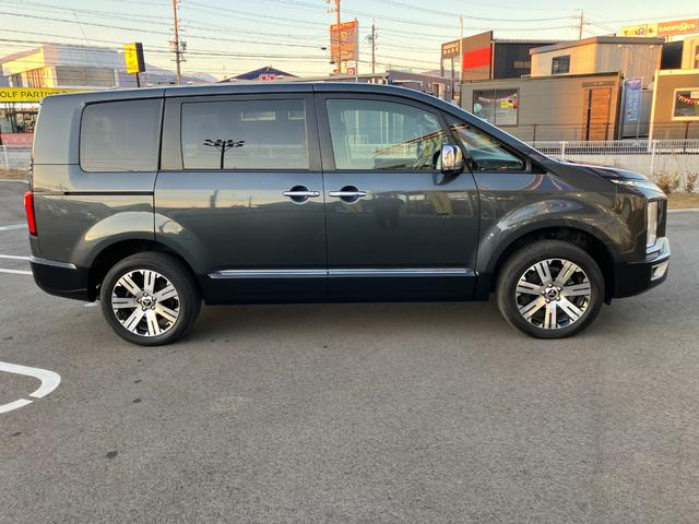 デリカD:5 P 4WD ディーゼル 全方位モニター 10インチフローティング ハンドル・電動シートヒーター 自動追従クルコン BSM LED BT ETC パドルシフト 両側パワスラ スペアキー 禁煙車 記録簿(14枚目)