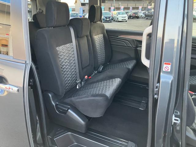 デリカD:5 P 4WD ディーゼル 全方位モニター 10インチフローティング ハンドル・電動シートヒーター 自動追従クルコン BSM LED BT ETC パドルシフト 両側パワスラ スペアキー 禁煙車 記録簿(20枚目)