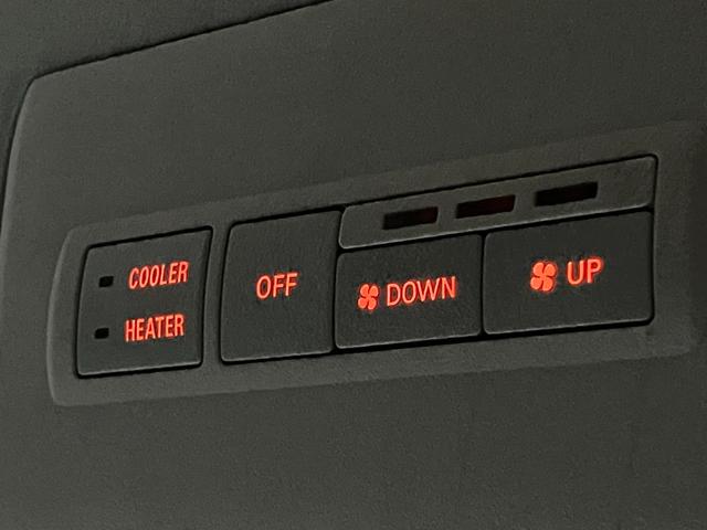 デリカD:5 P 4WD ディーゼル 全方位モニター 10インチフローティング ハンドル・電動シートヒーター 自動追従クルコン BSM LED BT ETC パドルシフト 両側パワスラ スペアキー 禁煙車 記録簿(38枚目)