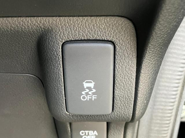 N-BOXカスタム G ターボSSパッケージ 特別仕様車 4WD 禁煙車 7インチ純正ナビ バックカメラ Bluetooth 衝突軽減 横滑り シートヒーター ETC クルーズコントロール ドアミラーヒーター 両側自動スライド(14枚目)