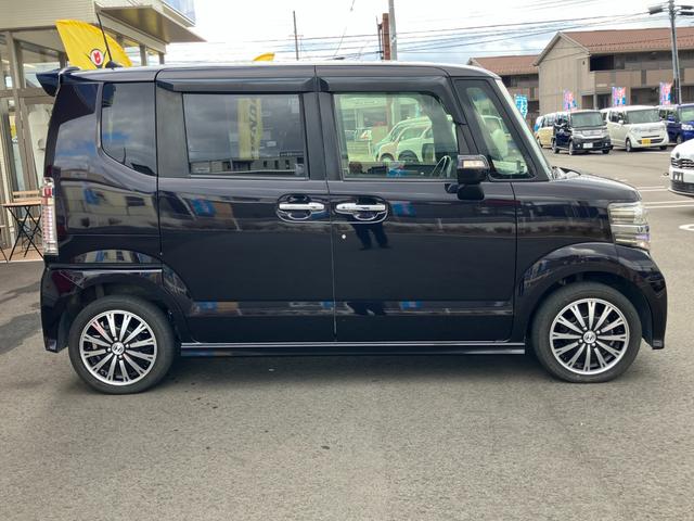 N-BOXカスタム G ターボSSパッケージ 特別仕様車 4WD 禁煙車 7インチ純正ナビ バックカメラ Bluetooth 衝突軽減 横滑り シートヒーター ETC クルーズコントロール ドアミラーヒーター 両側自動スライド(18枚目)