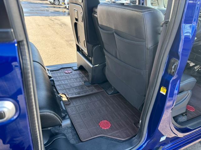 �����I�v�V�����͂������A�ЊO�̃i�r��t���b�v�_�E�����j�^�[�A�h���C�u���R�[�_�[�A�d�s�b���A���q�l�̂���]�̃I�v�V������t���\�􂨋q�l�ɂ�鏤�i�����݁A��t�݂̂̑Ή������Ă���܂���