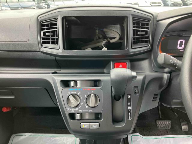 ミライース L SAIII オートライト/オートハイビーム/キーレスエントリー/コーナーセンサー/アイドリングストップ/衝突回避支援システム/横滑り防止装置/マニュアルエアコン/パワーウィンドウ/盗難防止用セキュリティアラーム(33枚目)