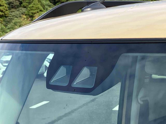 タント ファンクロスターボ LEDヘッドライト/両側電動スライドドア/コーナーセンサー/アイドリングストップ/衝突回避支援システム/横滑り防止装置/オートエアコン/アルミホイール/キーフリーシステム/電動格納ミラー/オートライト(12枚目)