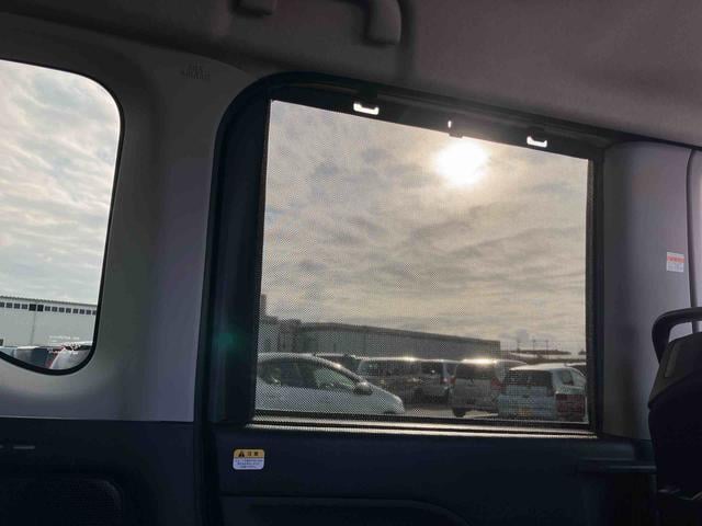 タント ファンクロスターボ LEDヘッドライト/両側電動スライドドア/コーナーセンサー/アイドリングストップ/衝突回避支援システム/横滑り防止装置/オートエアコン/アルミホイール/キーフリーシステム/電動格納ミラー/オートライト(38枚目)