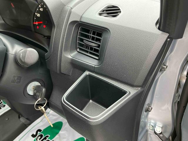 ハイゼットカーゴ DX オートライト/衝突回避支援システム/オートハイビーム/横滑り防止装置/コーナーセンサー/スペアタイヤ/AM・FMラジオ/マニュアルエアコン/アイドリングストップ/キーレス/オーバーヘッドシェルフ(25枚目)