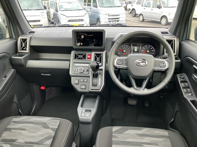 タフト Gターボ ダーククロムベンチャー 前後ダークガーニッシュ ガラスルーフ ルーフレール 15インチアルミ LEDヘッドライト&フォグランプ バックカメラ シートヒーター 電動駐車ブレーキ 自動追従クルコン 衝突被害軽減ブレーキ(9枚目)