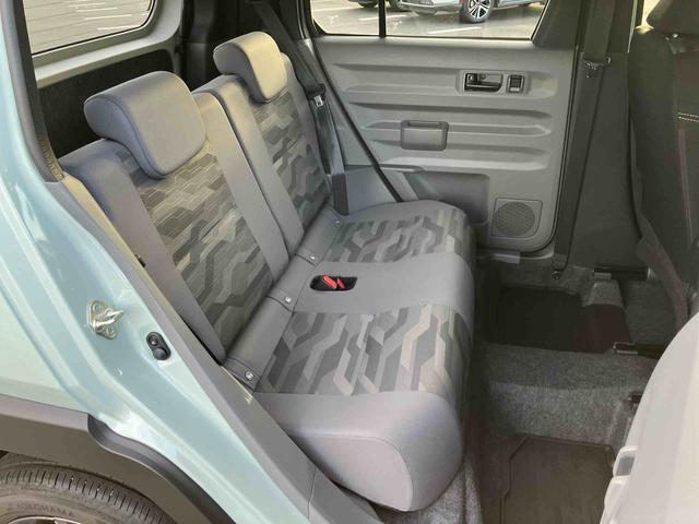 タフト Ｇターボ　ダーククロムベンチャー　前後ダークガーニッシュ　ガラスルーフ　ルーフレール　１５インチアルミ　ＬＥＤヘッドライト＆フォグランプ　バックカメラ　シートヒーター　電動駐車ブレーキ　自動追従クルコン　衝突被害軽減ブレーキ（12枚目）