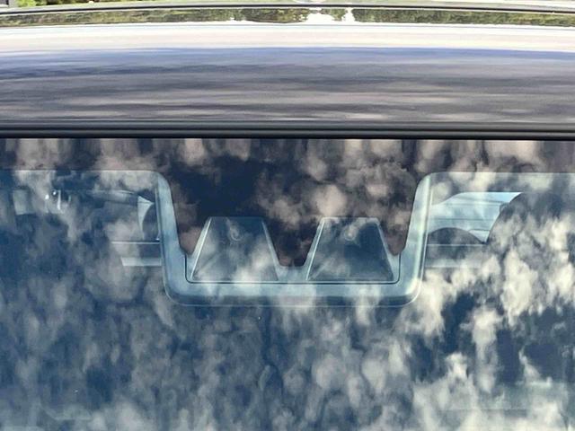 タフト Ｇターボ　ダーククロムベンチャー　前後ダークガーニッシュ　ガラスルーフ　ルーフレール　１５インチアルミ　ＬＥＤヘッドライト＆フォグランプ　バックカメラ　シートヒーター　電動駐車ブレーキ　自動追従クルコン　衝突被害軽減ブレーキ（17枚目）