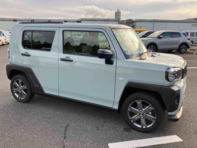 タフト Ｇターボ　ダーククロムベンチャー　前後ダークガーニッシュ　ガラスルーフ　ルーフレール　１５インチアルミ　ＬＥＤヘッドライト＆フォグランプ　バックカメラ　シートヒーター　電動駐車ブレーキ　自動追従クルコン　衝突被害軽減ブレーキ（21枚目）