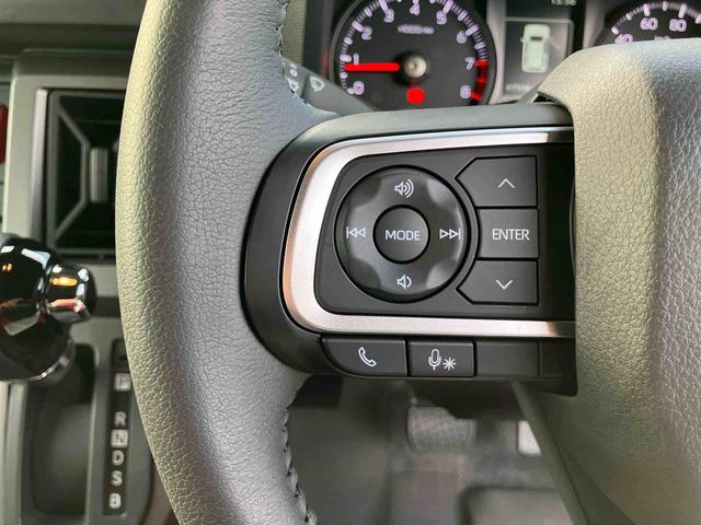 タフト Ｇターボ　ダーククロムベンチャー　前後ダークガーニッシュ　ガラスルーフ　ルーフレール　１５インチアルミ　ＬＥＤヘッドライト＆フォグランプ　バックカメラ　シートヒーター　電動駐車ブレーキ　自動追従クルコン　衝突被害軽減ブレーキ（34枚目）