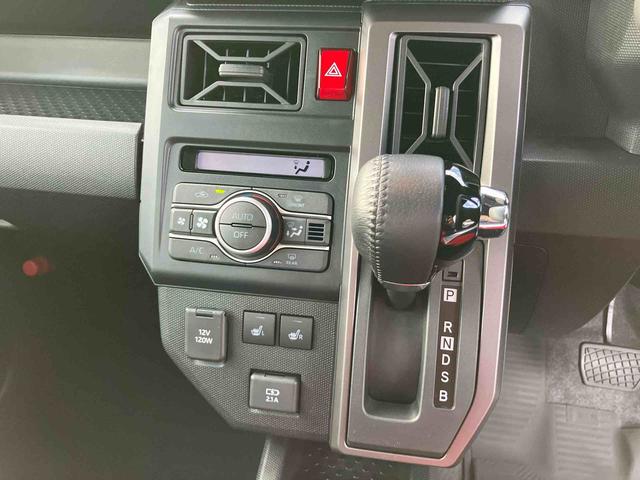 タフト Ｇターボ　ダーククロムベンチャー　前後ダークガーニッシュ　ガラスルーフ　ルーフレール　１５インチアルミ　ＬＥＤヘッドライト＆フォグランプ　バックカメラ　シートヒーター　電動駐車ブレーキ　自動追従クルコン　衝突被害軽減ブレーキ（35枚目）