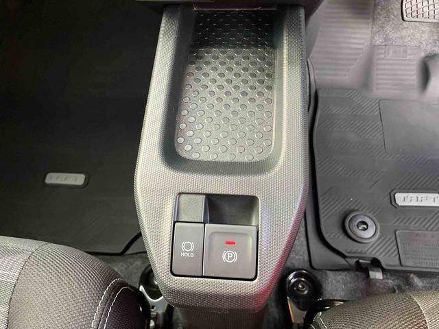 タフト Ｇターボ　ダーククロムベンチャー　前後ダークガーニッシュ　ガラスルーフ　ルーフレール　１５インチアルミ　ＬＥＤヘッドライト＆フォグランプ　バックカメラ　シートヒーター　電動駐車ブレーキ　自動追従クルコン　衝突被害軽減ブレーキ（37枚目）