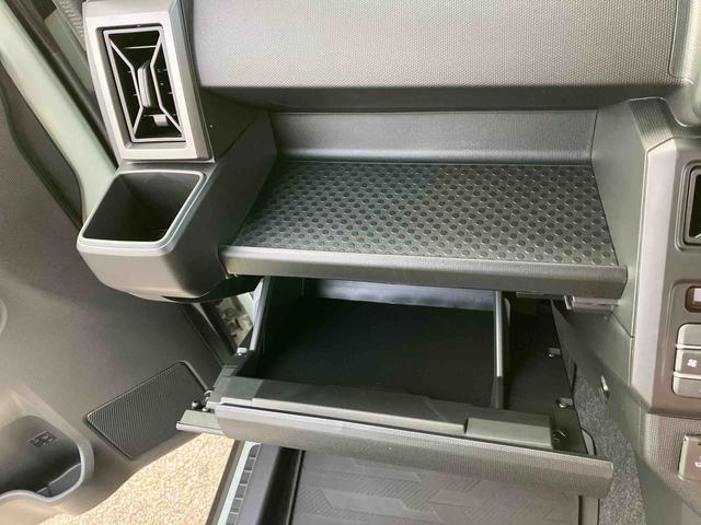 タフト Ｇターボ　ダーククロムベンチャー　前後ダークガーニッシュ　ガラスルーフ　ルーフレール　１５インチアルミ　ＬＥＤヘッドライト＆フォグランプ　バックカメラ　シートヒーター　電動駐車ブレーキ　自動追従クルコン　衝突被害軽減ブレーキ（42枚目）