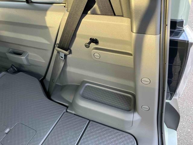 タフト Ｇターボ　ダーククロムベンチャー　前後ダークガーニッシュ　ガラスルーフ　ルーフレール　１５インチアルミ　ＬＥＤヘッドライト＆フォグランプ　バックカメラ　シートヒーター　電動駐車ブレーキ　自動追従クルコン　衝突被害軽減ブレーキ（48枚目）