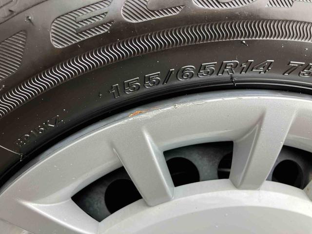 キズ・凹み情報＊ホイールキャップにキズがございます。