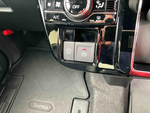 タント カスタムＲＳ　ターボエンジン　１５インチアルミ　バックカメラ　両側電動スライドドア　シートヒーター　電動駐車ブレーキ　ＬＥＤライト＆フォグ　上下２段調節式デッキボード　コーナーセンサー　衝突被害軽減ブレーキ（34枚目）