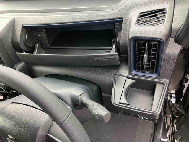 タント カスタムＲＳ　ターボエンジン　１５インチアルミ　バックカメラ　両側電動スライドドア　シートヒーター　電動駐車ブレーキ　ＬＥＤライト＆フォグ　上下２段調節式デッキボード　コーナーセンサー　衝突被害軽減ブレーキ（38枚目）