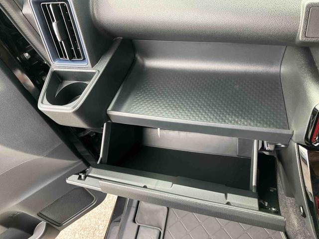 タント カスタムＲＳ　ターボエンジン　１５インチアルミ　バックカメラ　両側電動スライドドア　シートヒーター　電動駐車ブレーキ　ＬＥＤライト＆フォグ　上下２段調節式デッキボード　コーナーセンサー　衝突被害軽減ブレーキ（39枚目）