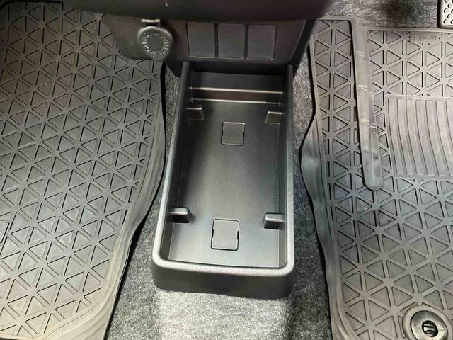 ミライース L SAIII 衝突被害軽減ブレーキ(スマートアシスト3) 横滑り防止装置 コーナーセンサー オートライト オートハイビーム キーレスエントリー セキュリティアラーム アイドリングストップ(32枚目)