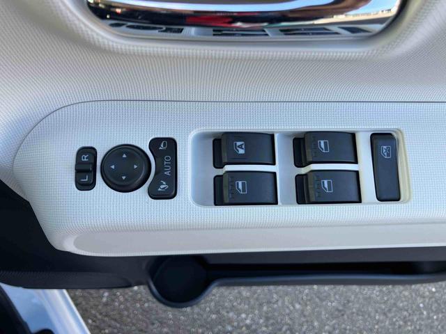 ムーヴキャンバス ストライプスＧターボ　両側電動スライドドア　ＬＥＤヘッドライト＆フォグランプ　シートヒーター　保温カップホルダー　電動駐車ブレーキ　バックカメラ　ステアリングスイッチ　自動追従クルコン　衝突被害軽減ブレーキ（38枚目）