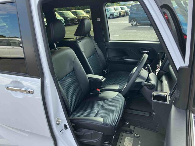 タント カスタムＲＳ　ターボエンジン　１５インチアルミ　バックカメラ　両側電動スライドドア　シートヒーター　電動駐車ブレーキ　ＬＥＤライト＆フォグ　上下２段調節式デッキボード　コーナーセンサー　衝突被害軽減ブレーキ（9枚目）