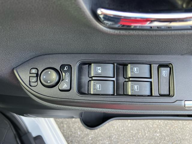 タント カスタムＲＳ　ターボエンジン　１５インチアルミ　バックカメラ　両側電動スライドドア　シートヒーター　電動駐車ブレーキ　ＬＥＤライト＆フォグ　上下２段調節式デッキボード　コーナーセンサー　衝突被害軽減ブレーキ（37枚目）