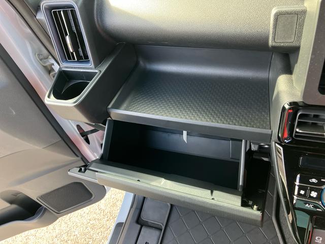 タント カスタムＲＳ　ターボエンジン　１５インチアルミ　バックカメラ　両側電動スライドドア　シートヒーター　電動駐車ブレーキ　ＬＥＤライト＆フォグ　上下２段調節式デッキボード　コーナーセンサー　衝突被害軽減ブレーキ（39枚目）