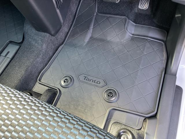 タント カスタムＲＳ　ターボエンジン　１５インチアルミ　バックカメラ　両側電動スライドドア　シートヒーター　電動駐車ブレーキ　ＬＥＤライト＆フォグ　上下２段調節式デッキボード　コーナーセンサー　衝突被害軽減ブレーキ（40枚目）