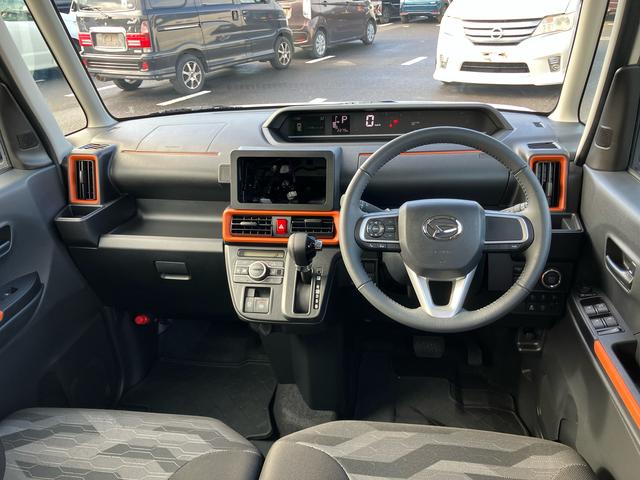 タント ファンクロスターボ ルーフレール 15インチアルミ バックカメラ 両側電動スライドドア シートヒーター 電動駐車ブレーキ LEDライト&フォグ 上下2段調節式デッキボード コーナーセンサー 衝突被害軽減ブレーキ(8枚目)