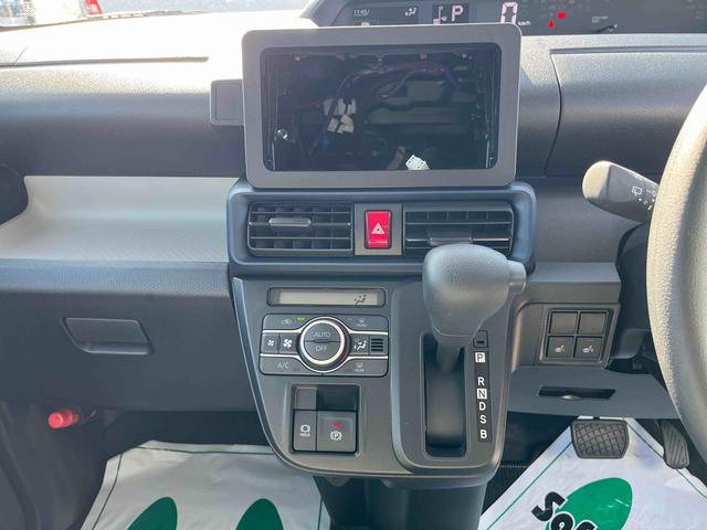 タント Ｘ　ＬＥＤヘッドライト／片側電動スライドドア／キーフリー／コーナーセンサー／アイドリングストップ／衝突回避支援システム／横滑り防止装置／オートライト／オートエアコン／電動格納ミラー／電動パーキングブレーキ（32枚目）