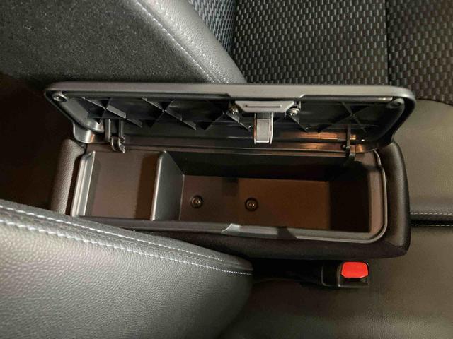 タント カスタムＲＳ　ターボエンジン　１５インチアルミ　バックカメラ　両側電動スライドドア　シートヒーター　電動駐車ブレーキ　ＬＥＤライト＆フォグ　上下２段調節式デッキボード　コーナーセンサー　衝突被害軽減ブレーキ（43枚目）