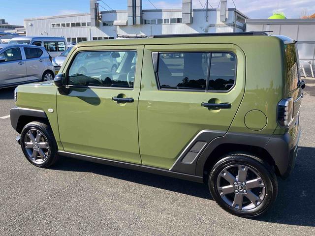 タフト Gターボ ダーククロムベンチャー 前後ダークガーニッシュ ガラスルーフ ルーフレール 15インチアルミ LEDヘッドライト&フォグランプ バックカメラ シートヒーター 電動駐車ブレーキ 自動追従クルコン 衝突被害軽減ブレーキ(29枚目)