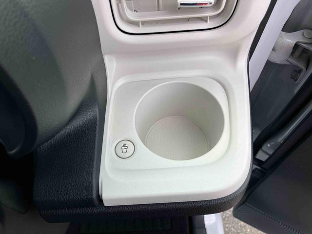 ムーヴキャンバス ストライプスGターボ 両側電動スライドドア LEDヘッドライト&フォグランプ シートヒーター 保温カップホルダー 電動駐車ブレーキ バックカメラ ステアリングスイッチ 自動追従クルコン 衝突被害軽減ブレーキ(39枚目)