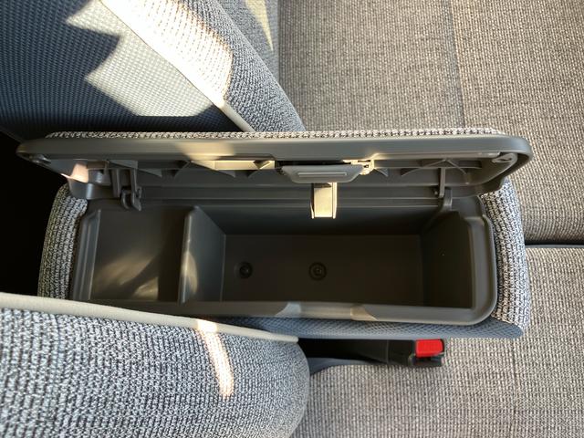 ムーヴキャンバス ストライプスＧターボ　両側電動スライドドア　ＬＥＤヘッドライト＆フォグランプ　シートヒーター　保温カップホルダー　電動駐車ブレーキ　バックカメラ　ステアリングスイッチ　自動追従クルコン　衝突被害軽減ブレーキ（44枚目）