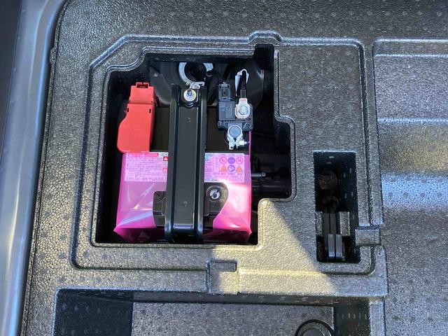 ロッキー プレミアムG HEV アダプティブクルコン LEDヘッドライト&フォグランプ バックフォグランプ 17インチアルミホイール シートヒーター 電動駐車ブレーキ コーナーセンサー 衝突被害軽減ブレーキ(50枚目)