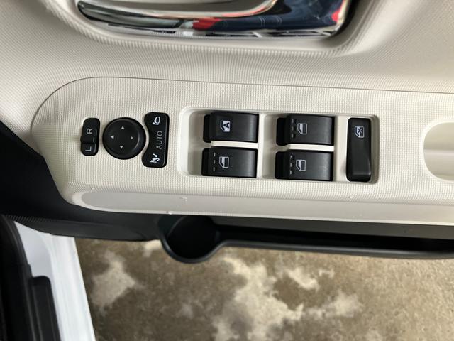 ムーヴキャンバス ストライプスG LEDヘッドライト/両側電動スライドドア/コーナーセンサー/アイドリングストップ/衝突回避支援システム/横滑り防止装置/オートライト/オートエアコン/キーフリー/電動格納ミラー/電動パーキングブレーキ(37枚目)