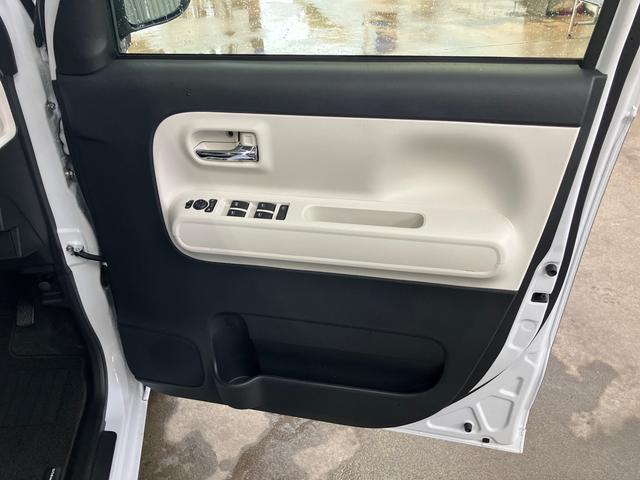 ムーヴキャンバス ストライプスG LEDヘッドライト/両側電動スライドドア/コーナーセンサー/アイドリングストップ/衝突回避支援システム/横滑り防止装置/オートライト/オートエアコン/キーフリー/電動格納ミラー/電動パーキングブレーキ(40枚目)