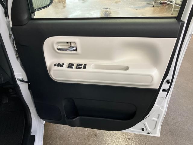 ムーヴキャンバス ストライプスＧ　ＬＥＤヘッドライト／両側電動スライドドア／コーナーセンサー／アイドリングストップ／衝突回避支援システム／横滑り防止装置／オートライト／オートエアコン／キーフリー／電動格納ミラー／電動パーキングブレーキ（40枚目）