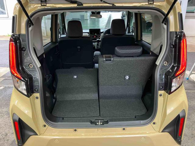 ムーヴ ＲＳ　ＬＥＤヘッドライト／両側電動スライドドア／アダプティブクルーズコントロール／コーナーセンサー／アイドリングストップ／衝突回避支援システム／横滑り防止装置／電動格納ミラー／電動パーキングブレーキ（11枚目）