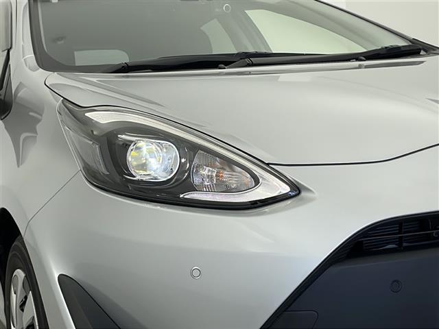 アクア Ｓスタイルブラック　禁煙車　全方位カメラ　純正ナビ　ドライブレコーダー　シートヒーター　プッシュスタート　ＬＥＤヘッドライト　フォグランプ　フルセグＴＶ　セーフティセンス　クリアランスソナー　専用アームレスト　禁煙車（35枚目）