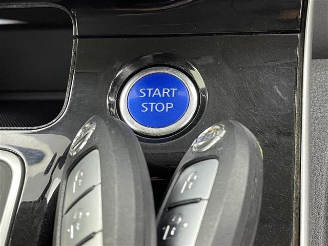 セレナ ｅ－パワー　ハイウェイスターＶ　純正ナビ　後席モニター　プロパイロット　アラウンドビューモニター　両側オートスライドドア　ＢＳＭ　エマージェンシーブレーキ　車線逸脱警報　前後ソナー　ドライブレコーダー　ＥＴＣ　ＬＥＤヘッド　禁煙車（18枚目）