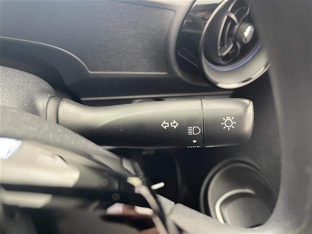 アクア S KENWOODナビ バックカメラ ETC キーレスエントリー ドライブレコーダー Bluetoothオーディオ フルオートエアコン 電動格納ミラー ステアリングリモコン ドアバイザー 禁煙車(8枚目)