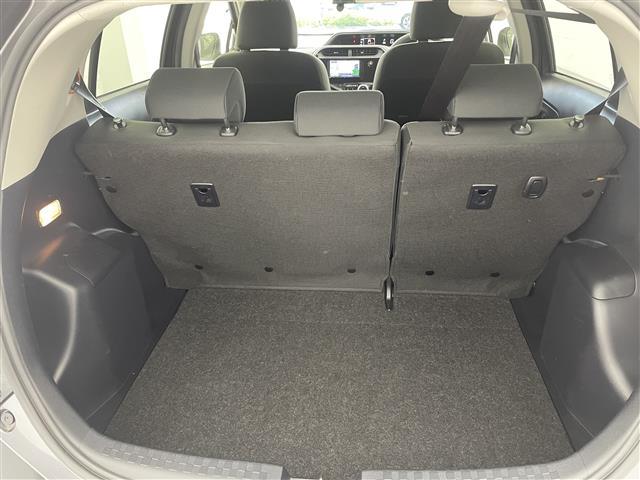 アクア S KENWOODナビ バックカメラ ETC キーレスエントリー ドライブレコーダー Bluetoothオーディオ フルオートエアコン 電動格納ミラー ステアリングリモコン ドアバイザー 禁煙車(25枚目)